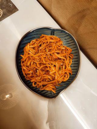  Spaghetti piccanti con verdure 