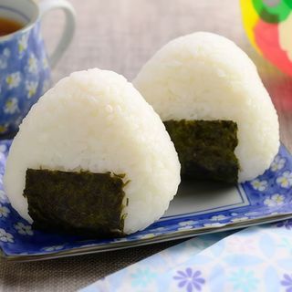 100 Onigiri con tonno cotto - 1 pezzo