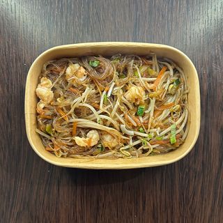 Spaghetti di soia con gamberi