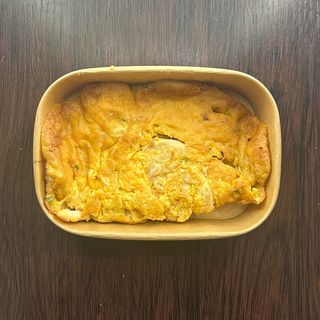 Omelette con pollo