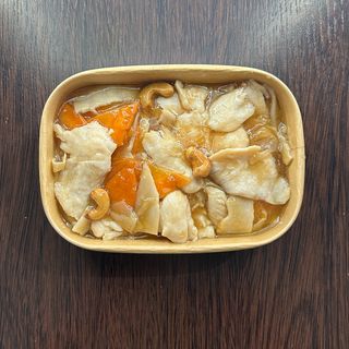Pollo con anacardi