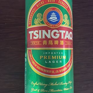 Birra Tsingtao latina