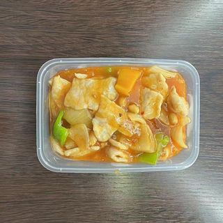 Vitello piccante con arachidi