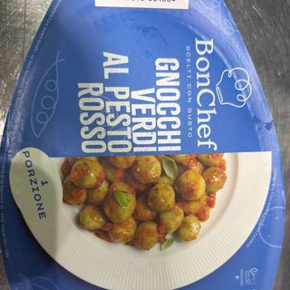 Gnocchi verdi al pesto rosso 
