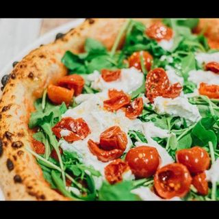 Pizza stracchino e rucola
