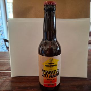 Mario Tra 20 Anni di Birra Perugia bottiglia 33 cl