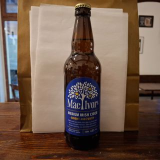 Medium Irish Cider di Mac Ivors bottiglia 50 cl