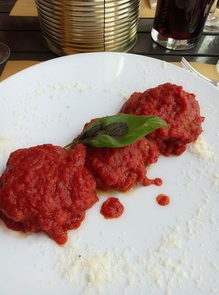 Polpette al ragù  napoletano