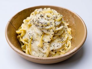 Tonnarelli cacio e pepe