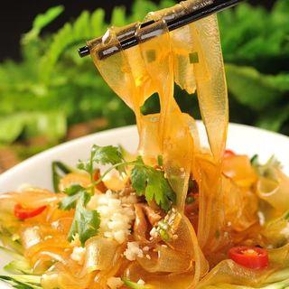 Noodles con salsa