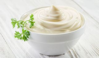 Bicchiere salsa maionese