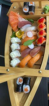 94. Sushi barca