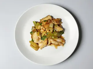 152. Pollo alla piastra saltato