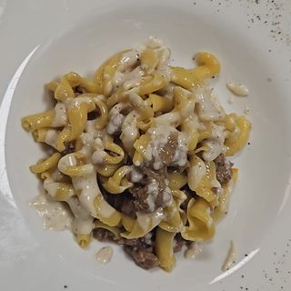 Maccheroni al ragù bianco di Manzo
