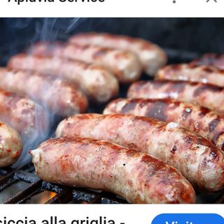 Salsiccia grigliata con patatine fritte +insalata mista