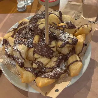 Gnocchetti di pizza fritta con nutella
