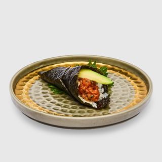 192Temaki tonno spicy