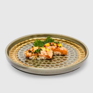 91Nigiri salmone flambè