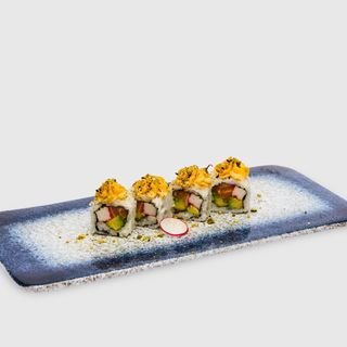 130Uramaki cheese avocado