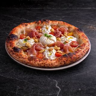 Crudo, burrata e tarallo