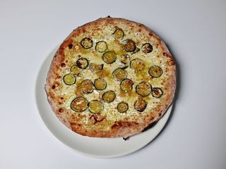 Pizza bianca Zucchine e brie
