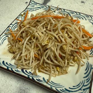 127 Germogli di soia saltati