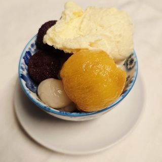 148 Frutta cinese con gelato