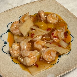 69 Gamberetti con verdure in salsa piccante