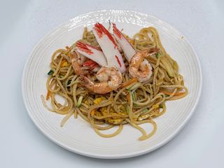 40 Spaghetti di soia con frutti di mare e verdure