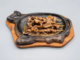 104 Spiedini di vitello alla piastra