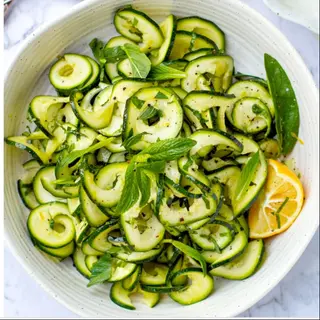 Zucchine Marinate All'aceto di Riso e Limone, al Profumo di Menta