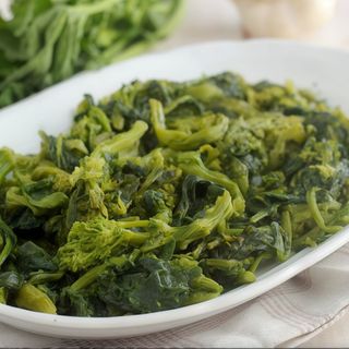 Verdura a foglia verde