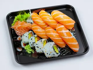 261 Sushi Box Plus