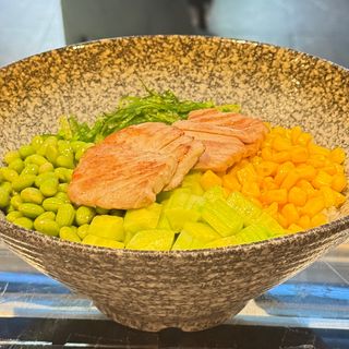 P 03. Tuna poke