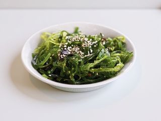 17. Insalata di alghe wakame