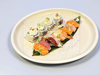 886. Sushi delux
