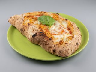 Donna Sofia calzone