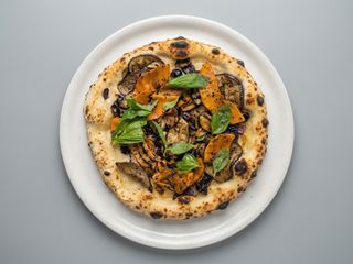 Focaccia e verdure grigliate