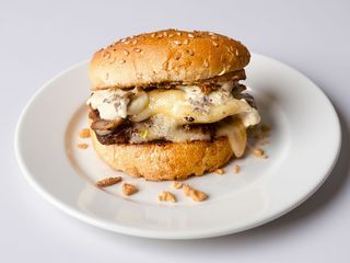Hamburger con funghi e tartufo