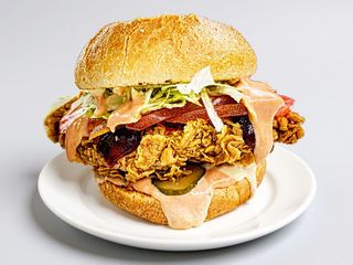 Hamburger con pollo croccante