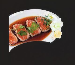 73Tataki  Salmone