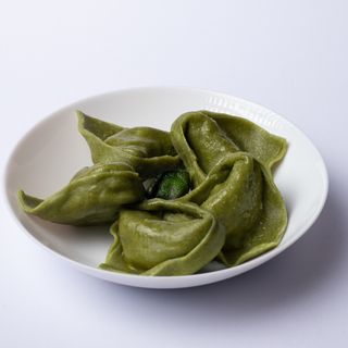 Tortelloni con olio e salvia 