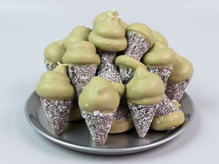 Cono semifreddo cocco e pistacchio 