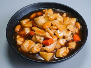 Pollo alle mandorle