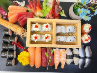 Sushi misto piccolo 29 pezzi