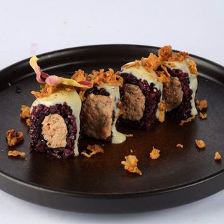 370 URAMAKI BLACK MIURA