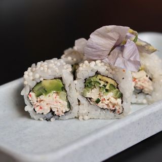 355 URAMAKI CALIFORNIA ROLL