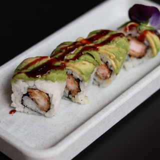 362 URAMAKI EBI AVOCADO