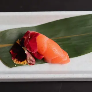 66 Nigiri sake