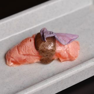 76 Nigiri salmone tartufo